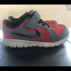 Unisex sz.13 Nike tennis